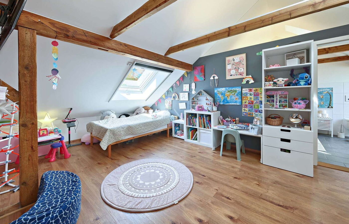 Kinderzimmer Dachgeschoss