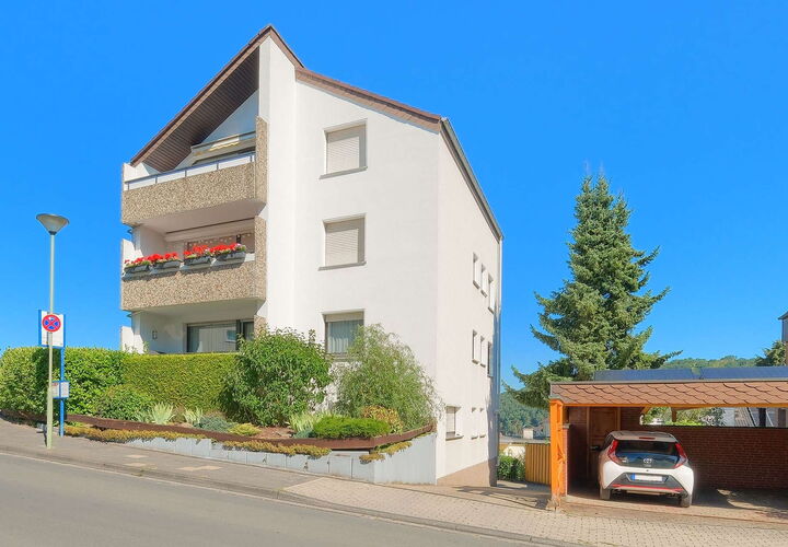 Straßenansicht