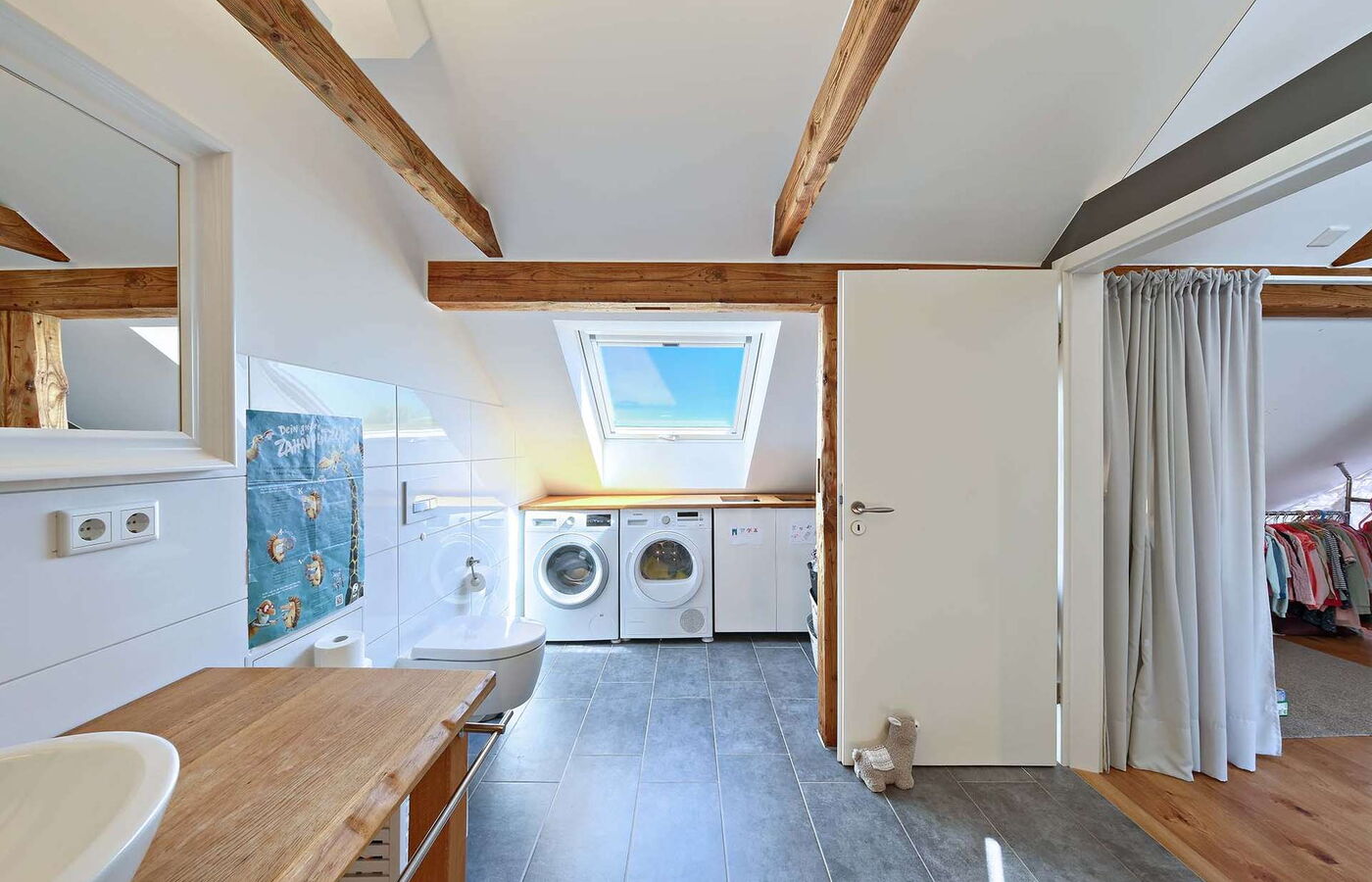 Badezimmer 2 Dachgeschoss