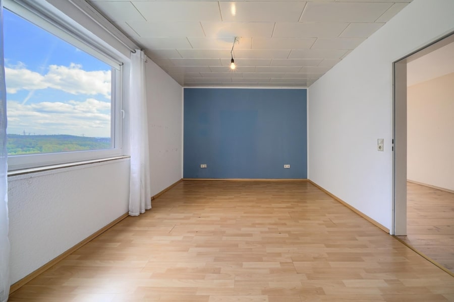 Perfektes Zuhause: 4,5-Zimmer-Eigentumswohnung mit traumhaftem Talblick in Herdecke-Ende - Esszimmer/Aufenthaltsraum