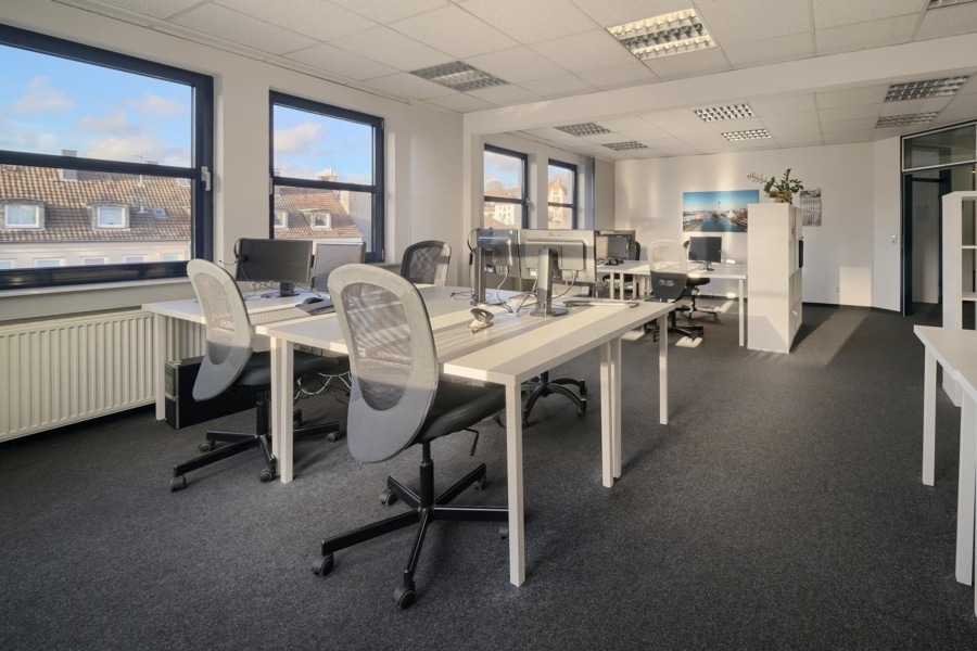 Moderne Büroetage in zentraler Lage - Perfekte Arbeitsumgebung für Ihr Unternehmen - Büro 1