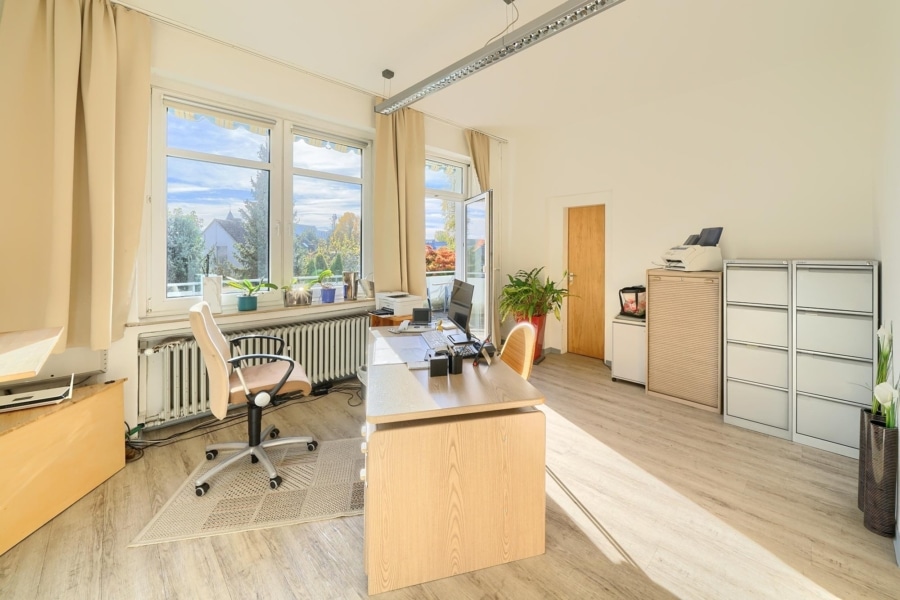 Investmentpotenzial in Schwerte: Wohn- & Geschäftshaus mit vielseitigen Nutzungsmöglichkeiten - Büro 2 Obergeschoss