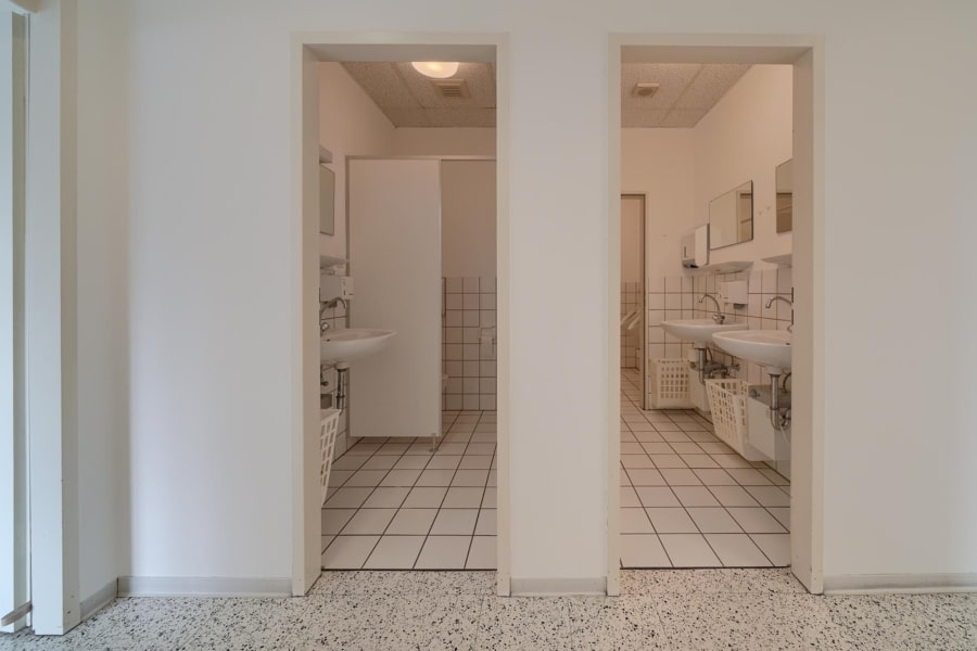 Großzügige Büroetage von ca. 247m² in Hagen-Emst: Der perfekte Standort für Ihr Unternehmen - Toilettenanlagen
