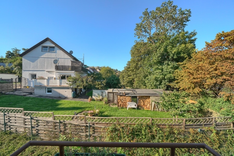 Balkon mit Aussicht - Exklusive Eigentumswohnung in zentraler Herdecker-Lage mit Loggia und Blick ins Grüne