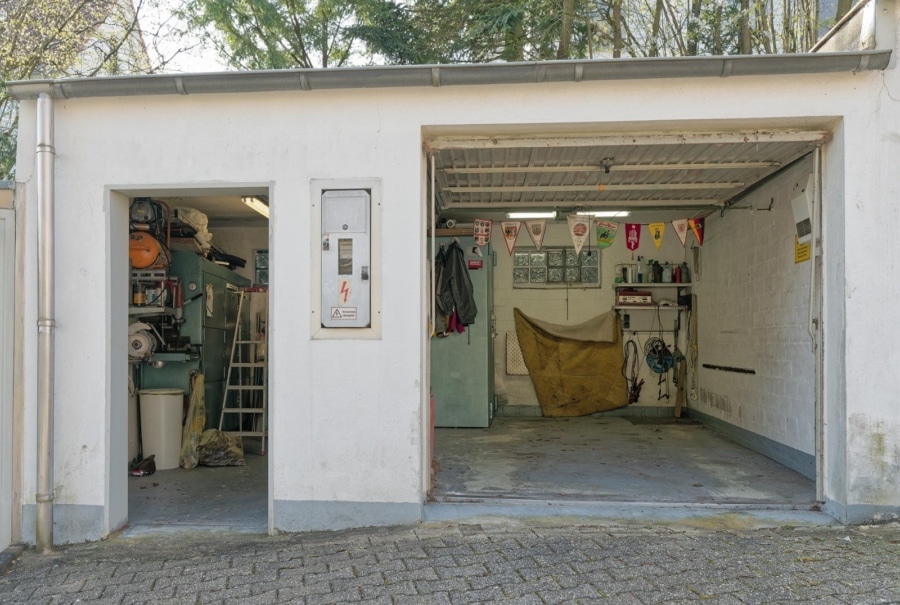 2-Zimmer-Eigentumswohnung mit Sonnenloggia in Herdecke am Schraberg - Garage