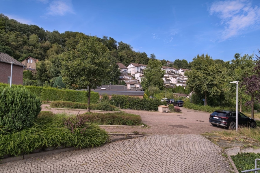 Attraktive 3-Zimmer-Eigentumswohnung mit Balkon in ruhiger Lage von Herdecke-Westende - Aussicht 2